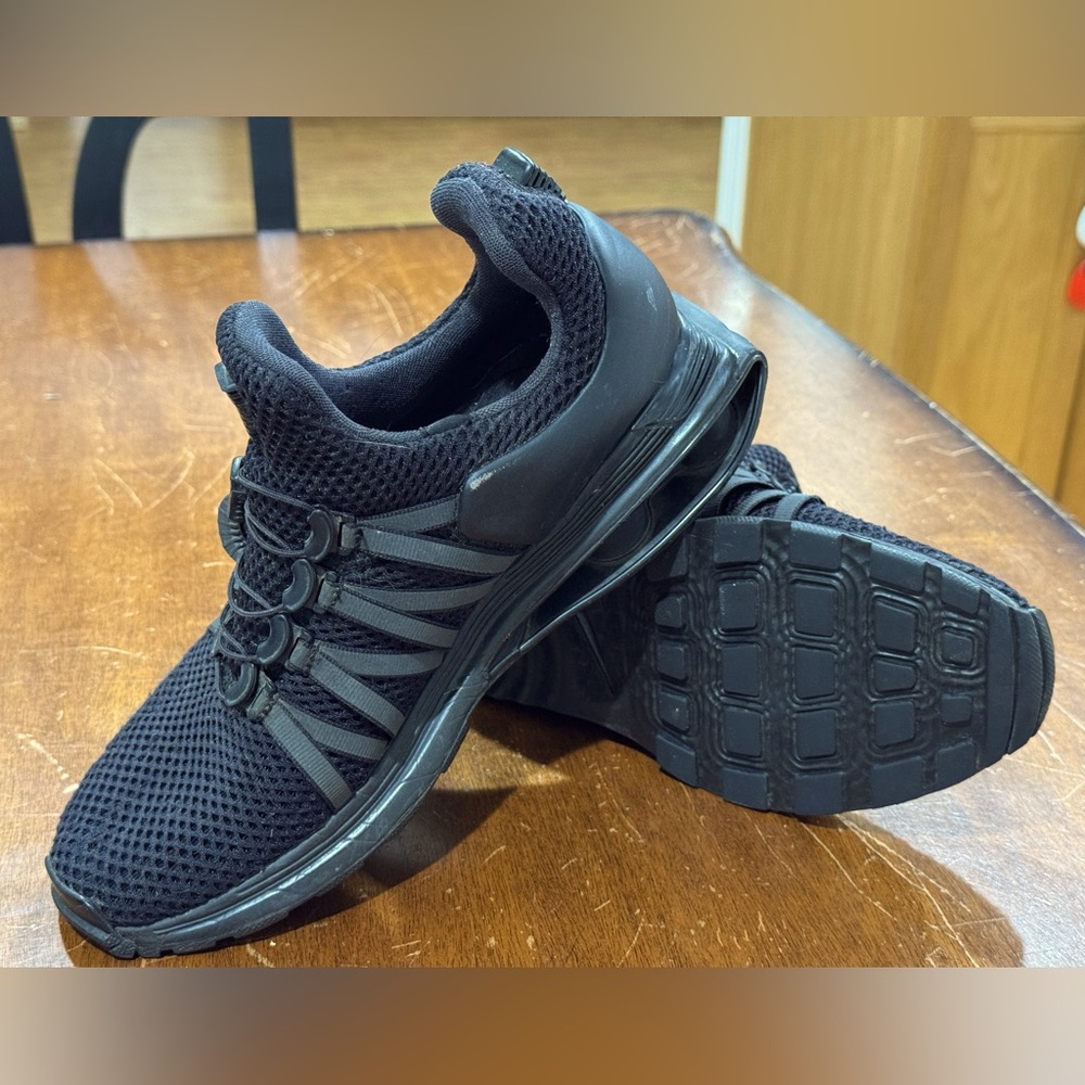Nike Black Athletic women’s running Shoes.